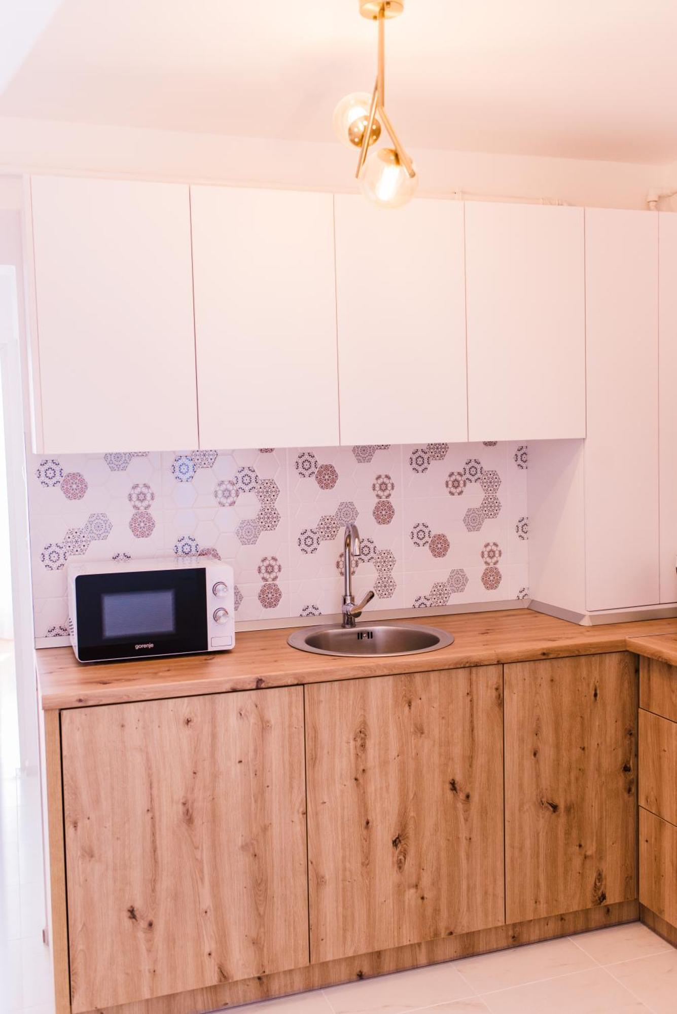 Riverside White Apartment Satu Mare Bagian luar foto
